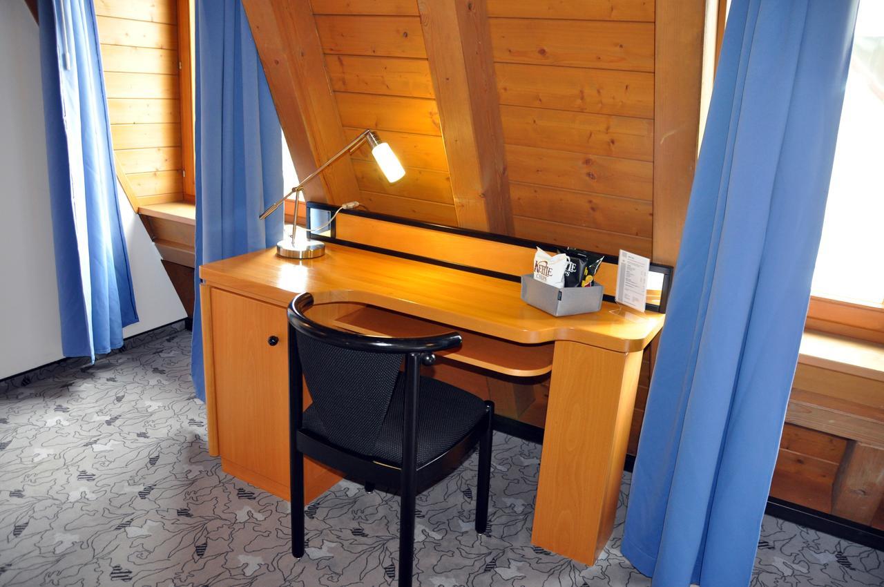 King Studio with Sofa Bed