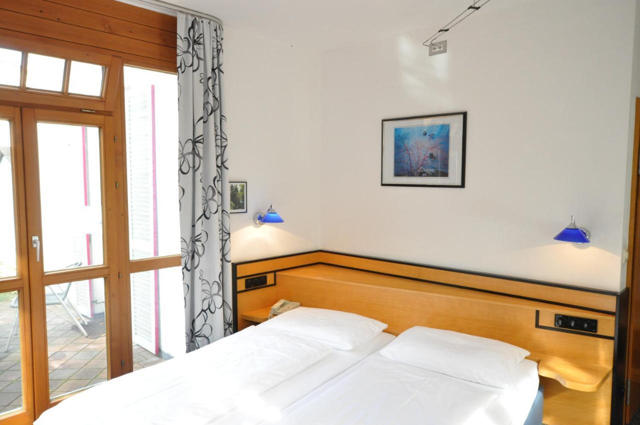 Two-Bedroom Suite,944561044:JPEG