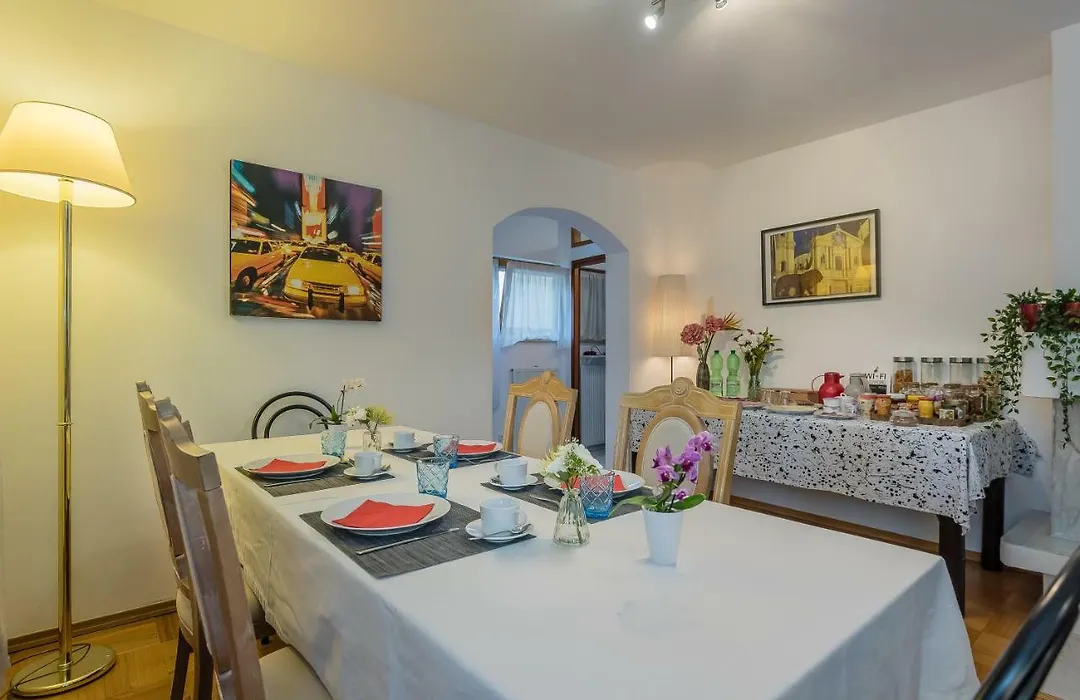 Bed And Breakfast Zeevat Waldperlach-1