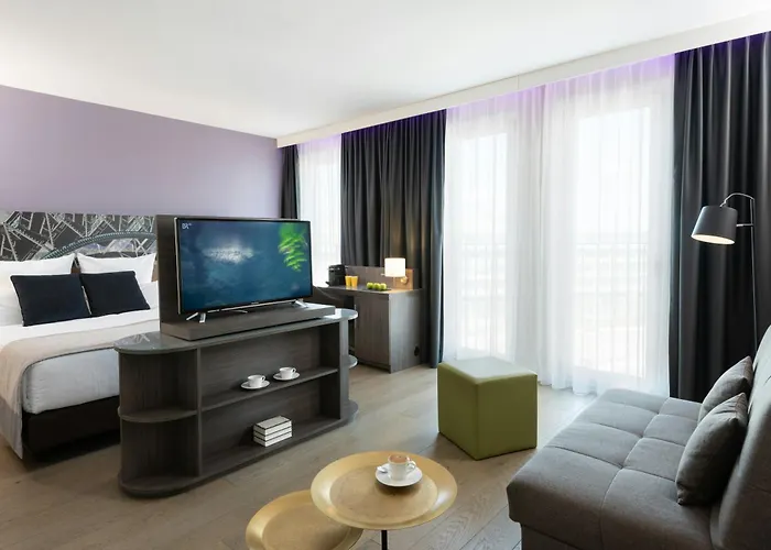 Leonardo City East